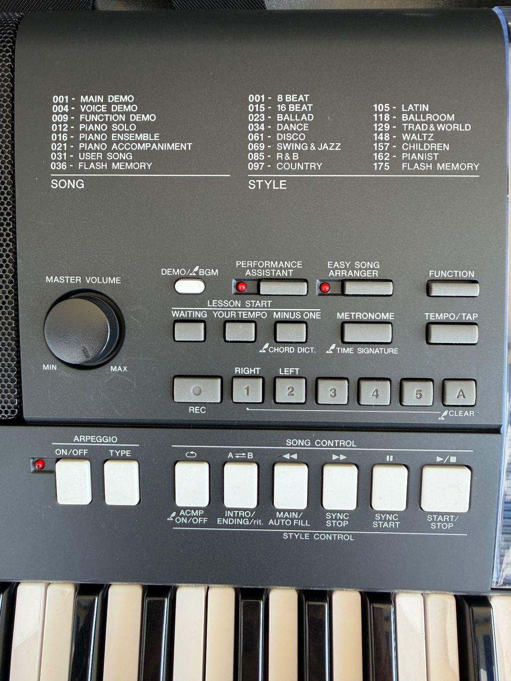 Yamaha Strumenti musicali: Keyboard Yamaha PSR-E423 Serie 1861 – Usato da Gunten venduto da siderato 6
