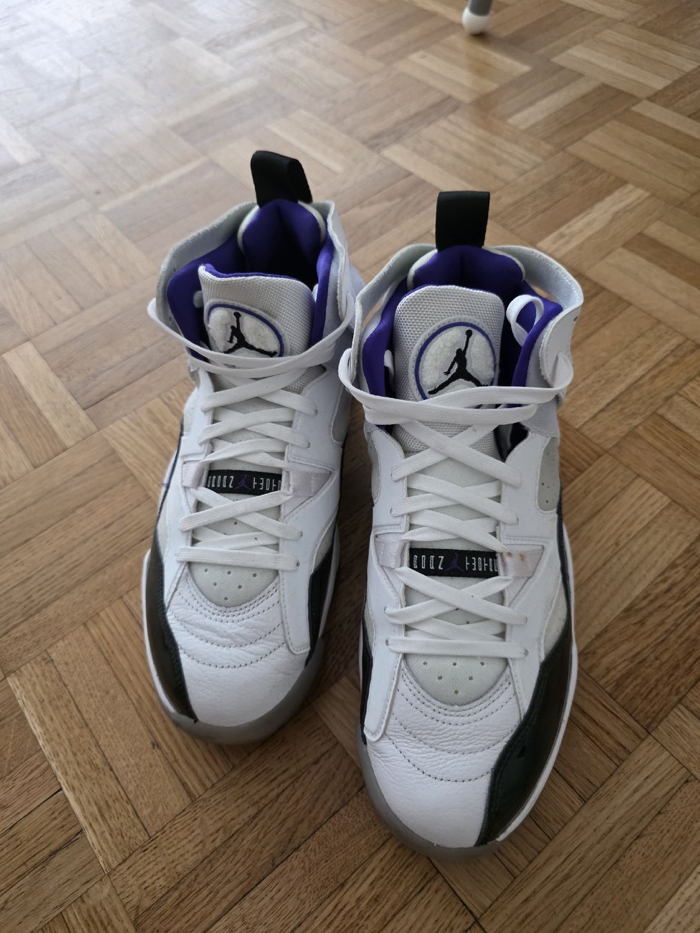 Jordan Scarpe da uomo: jordan two trey – Nuovo (secondo la descrizione) da Neuchâtel venduto da hbenfrh 1