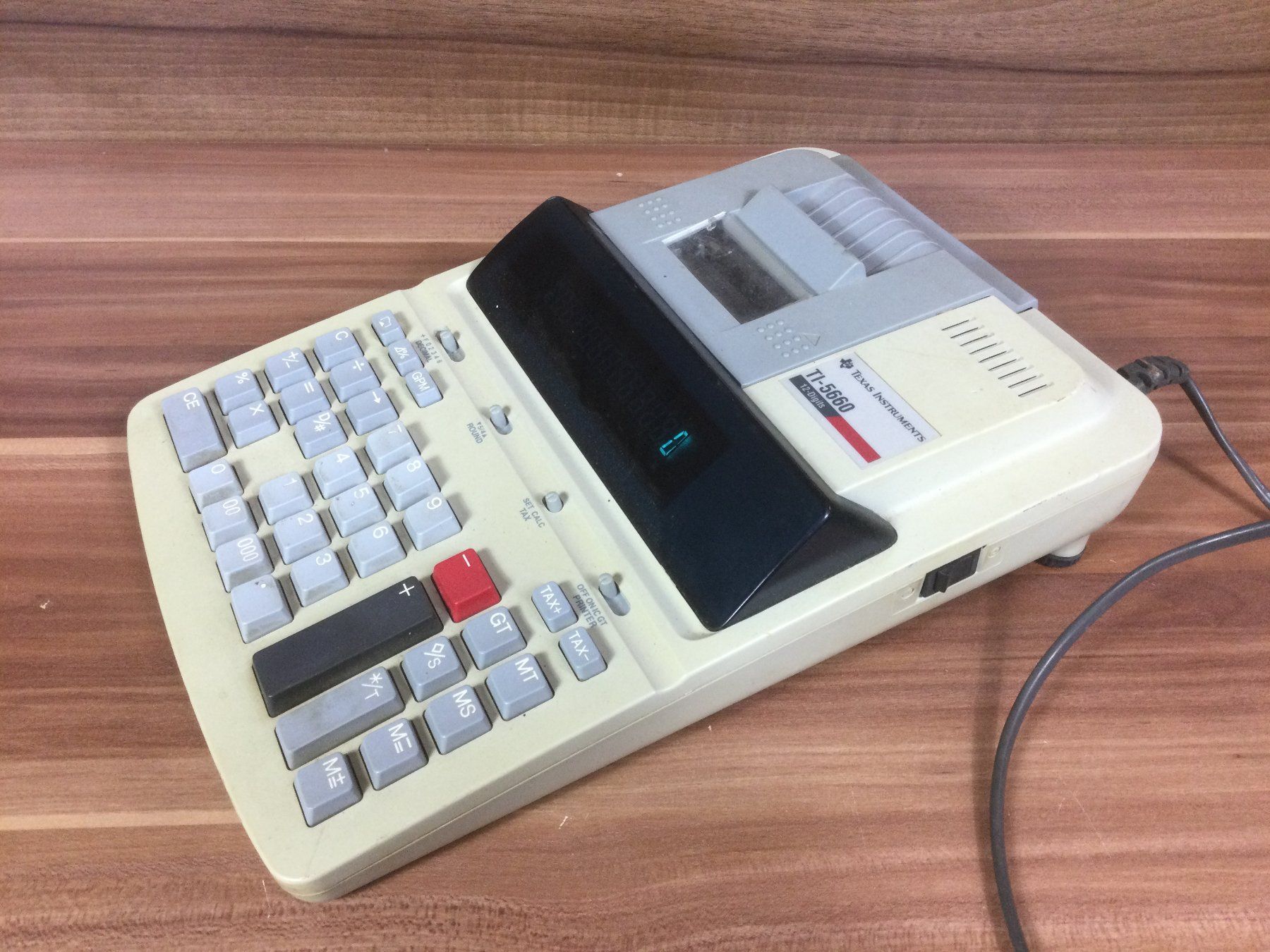 Texas Instruments Calcolatrici tascabili: Gebrauchter Texas Instruments TI-5660 Tischrechner – Usato da Wangen SZ venduto da kuriosum12 2