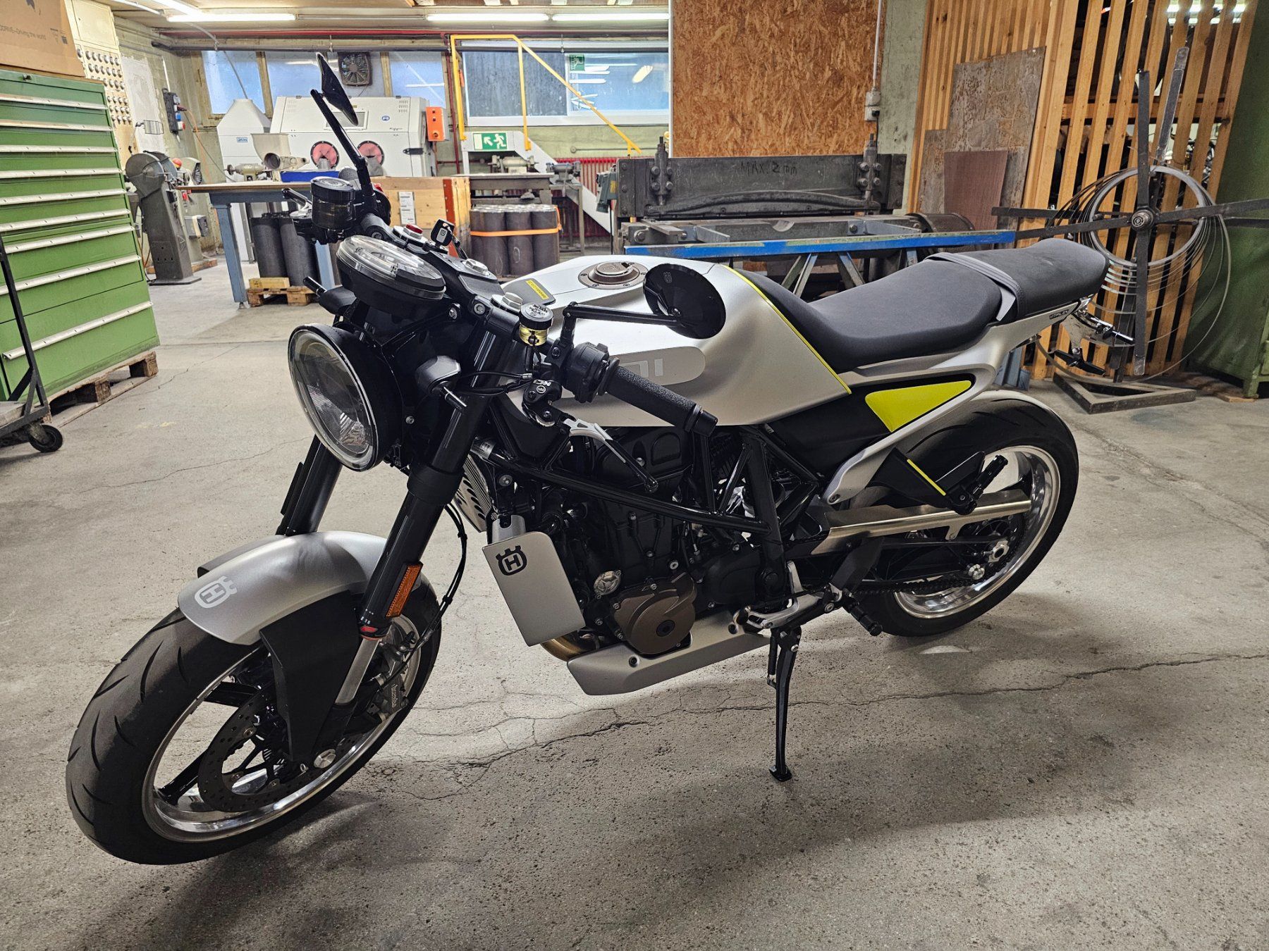 Husqvarna Strada: Husqvarna Vitpilen 701 Unikat – Usato da Salvenach venduto da Hayadriver