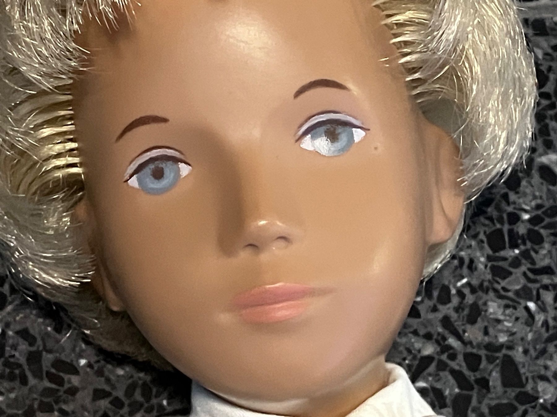 Sasha Morgenthaler Puppen: Sascha Puppe, Junge mit blondem Haar, super Zustand – Gebraucht aus Zürich von Idbiw 7