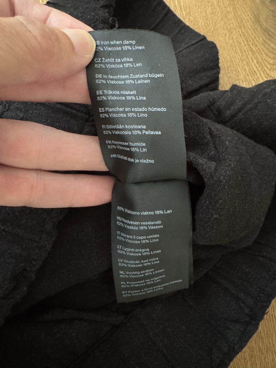 Weekday Pantaloni: Weekday Shorts, Gr. 36 – Usato da Interlaken venduto da fbnscl 4