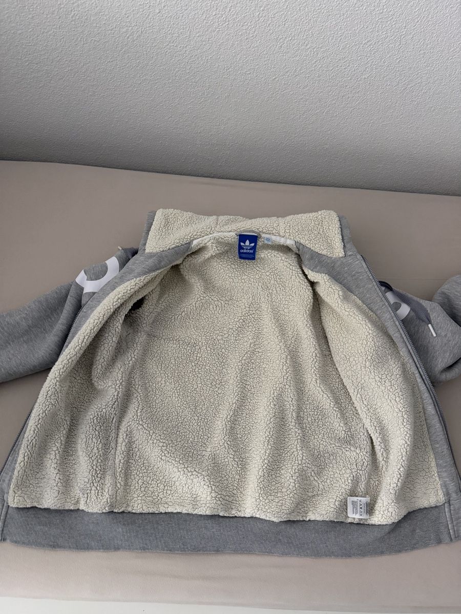 Adidas Jacken: Adidas Jacke – Gebraucht aus Zürich von dan_58dy 2