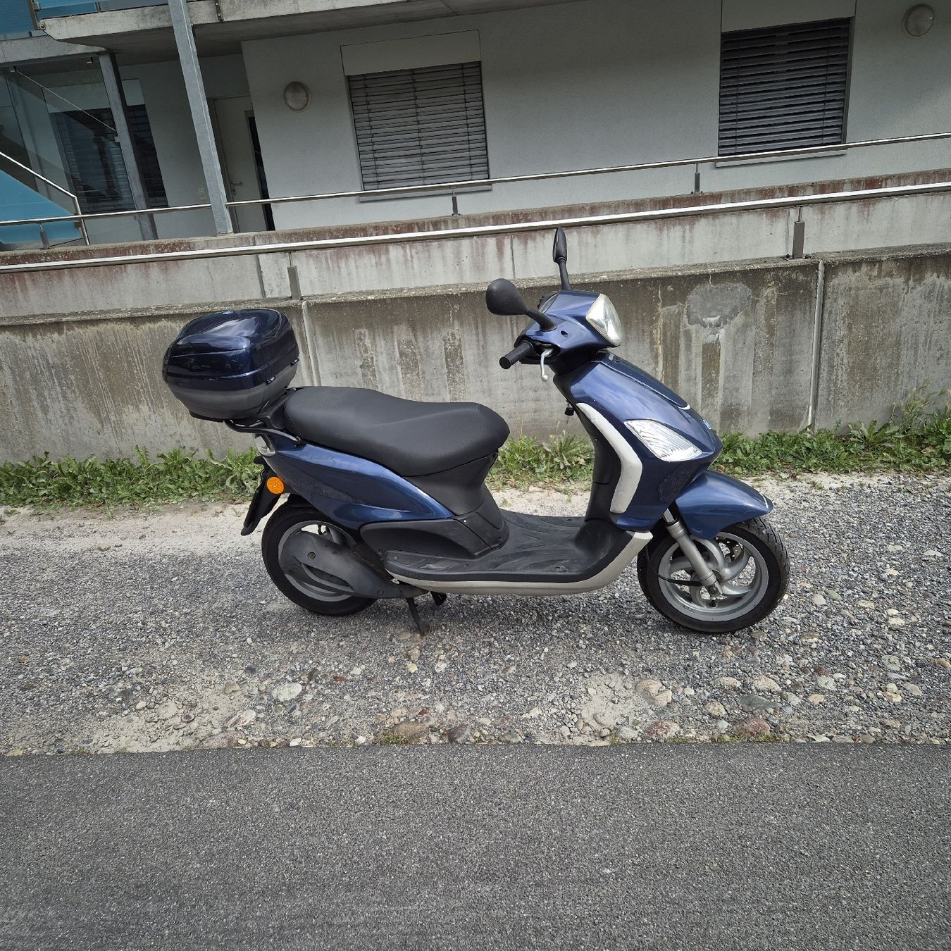 Piaggio Scooter: Piaggio Fly 125 frisch mfk – Usato da Unterseen venduto da Sukram00 1