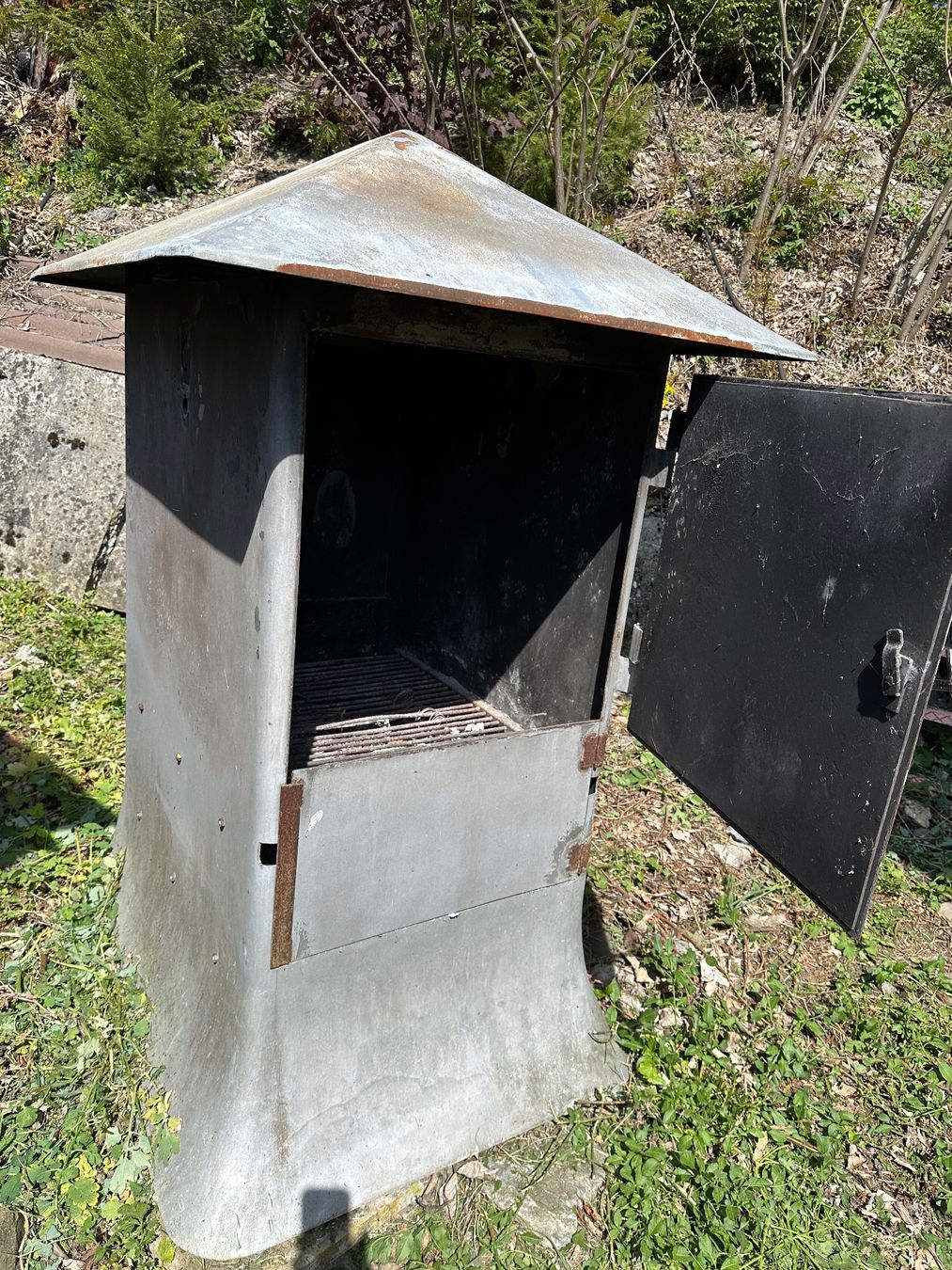 Altri mobili d'antiquariato: Verbrennungsofen – Usato da Riggisberg venduto da Megastark 1