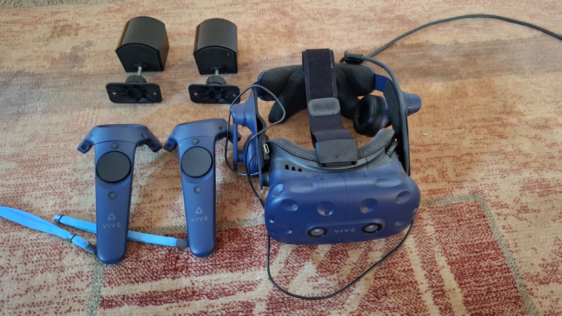 HTC Casque VR: HTC VIVE PRO VR Headset – D'occasion à Olten par sam_m2y7