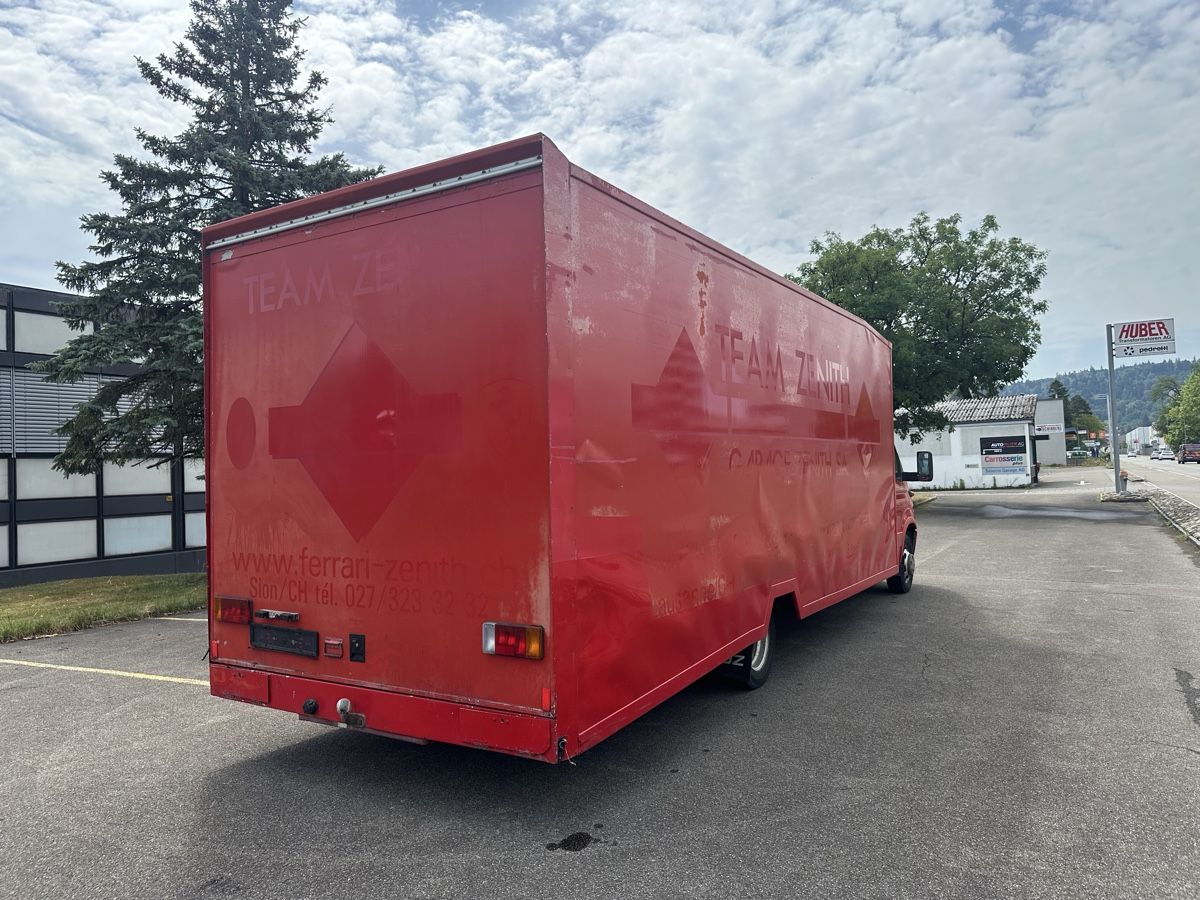 Iveco Lastwagen: Iveco Box Truck Red condition used – Gebraucht aus Weiach von Aleksandar.B 2