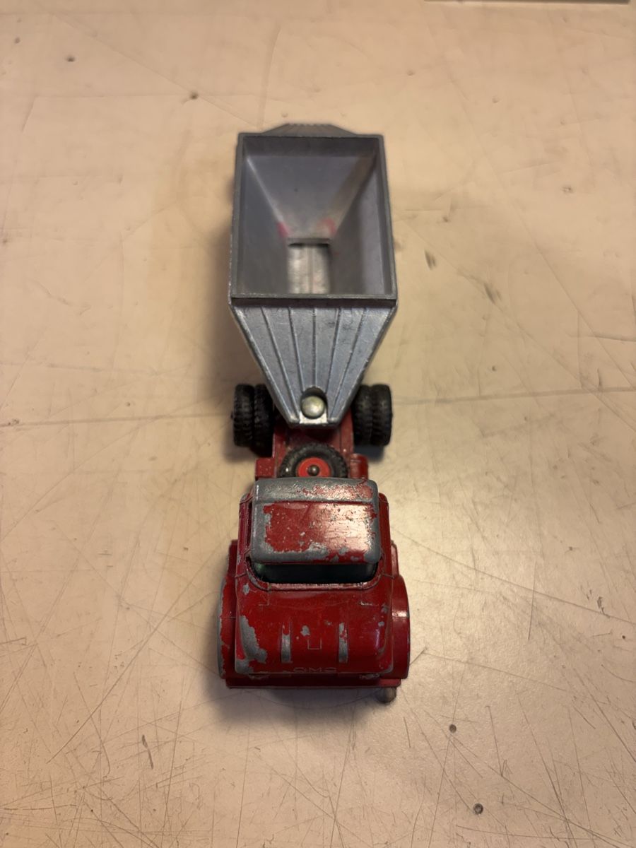 Matchbox Modellini d'auto: Matchbox King Size Fruehauf Hopper – Usato da Möriken AG venduto da Classics16 5