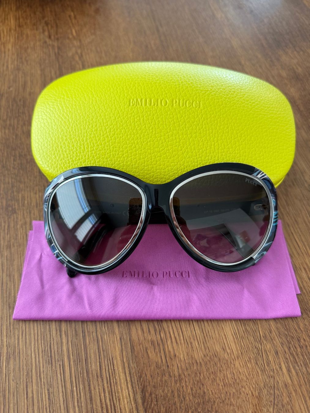 Gucci Lunettes & Verres: Sonnenbrillen Set Gucci Prada Emilio Pucci DvF – D'occasion à Rudolfstetten par Bar_wk82 4