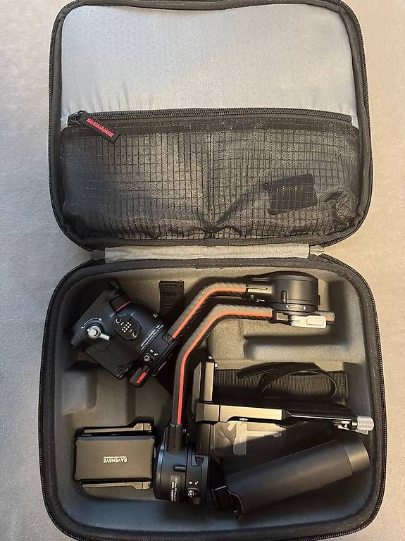 DJI Altri Accessori: DJI RS 2 Pro Combo Gimbal – Usato da Grosswangen venduto da V.K.T 2
