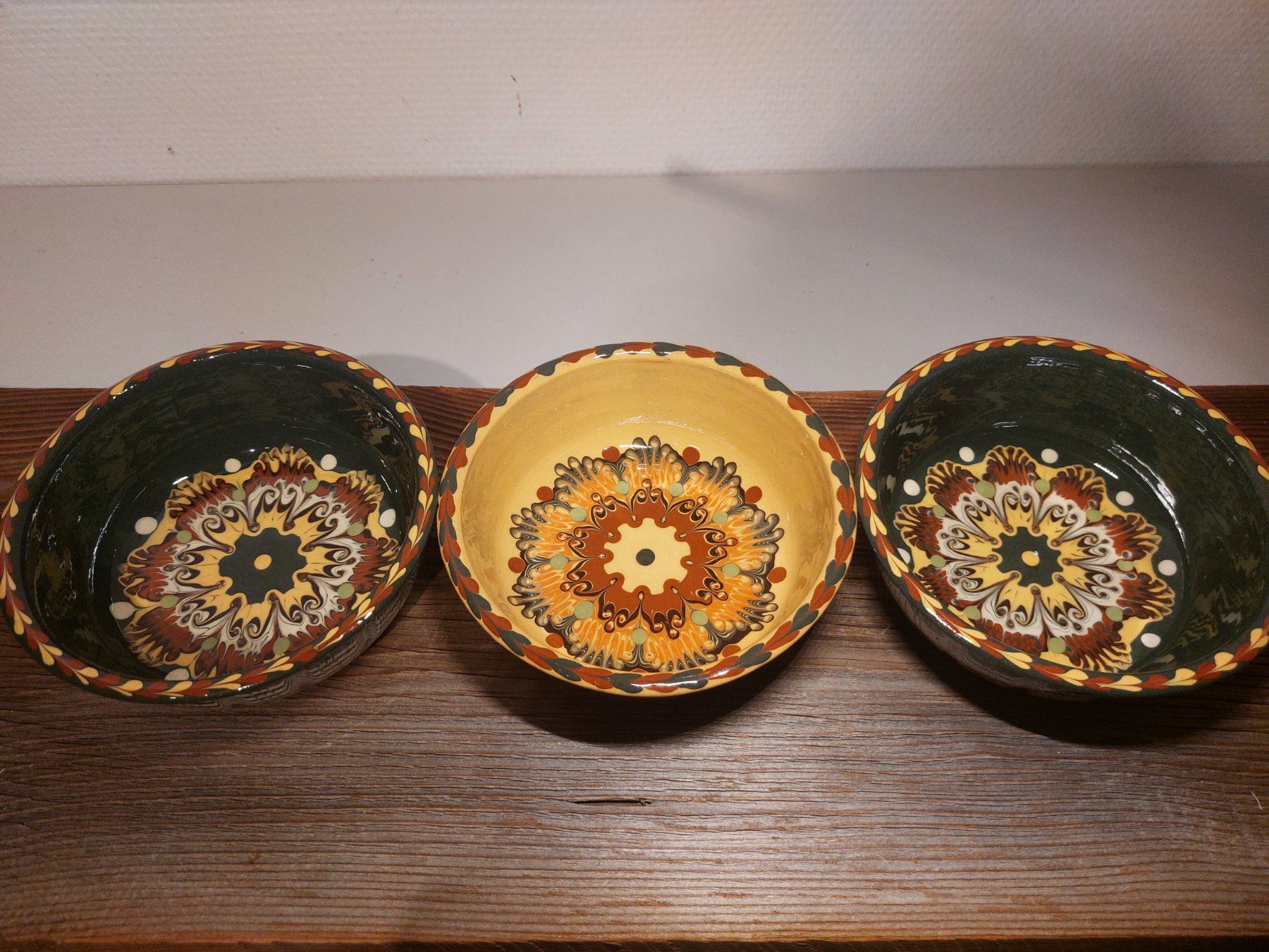 Geschirrsets: 3er Set Keramikschalen, handbemalt, – Gebraucht aus Heerbrugg von Sonytime