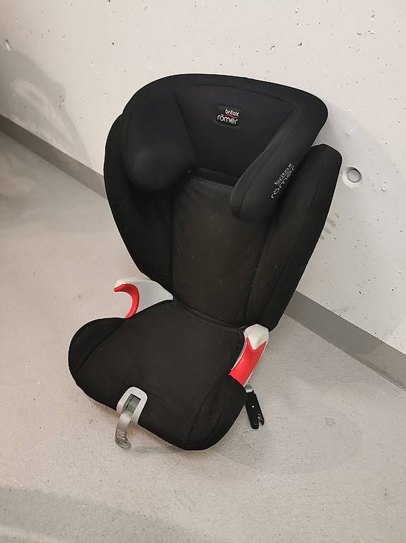 Seggiolini per auto: Römer Britax Kidersitz – Usato da Root venduto da severin