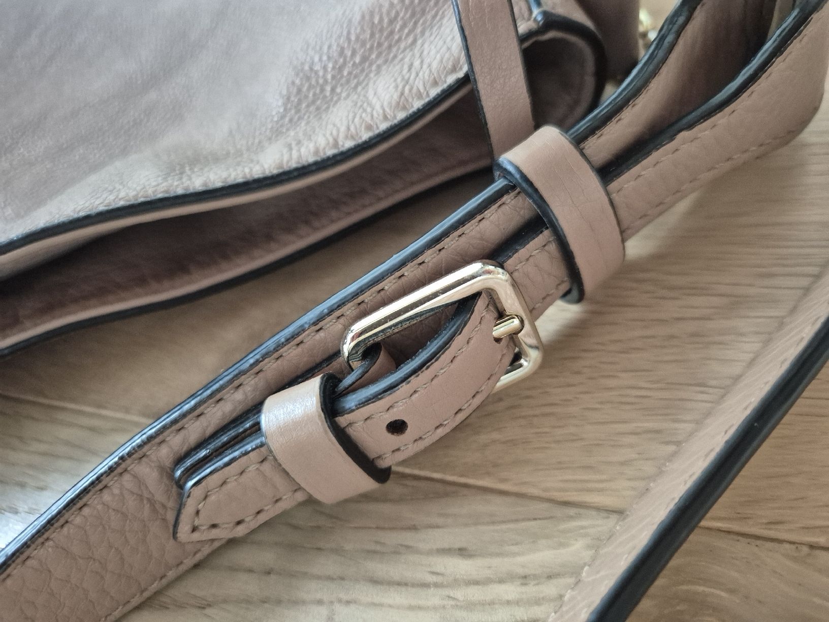 Coccinelle Taschen für Damen: Coccinelle Hobo Bag Leder beige – Gebraucht aus Faulensee von edart24 3