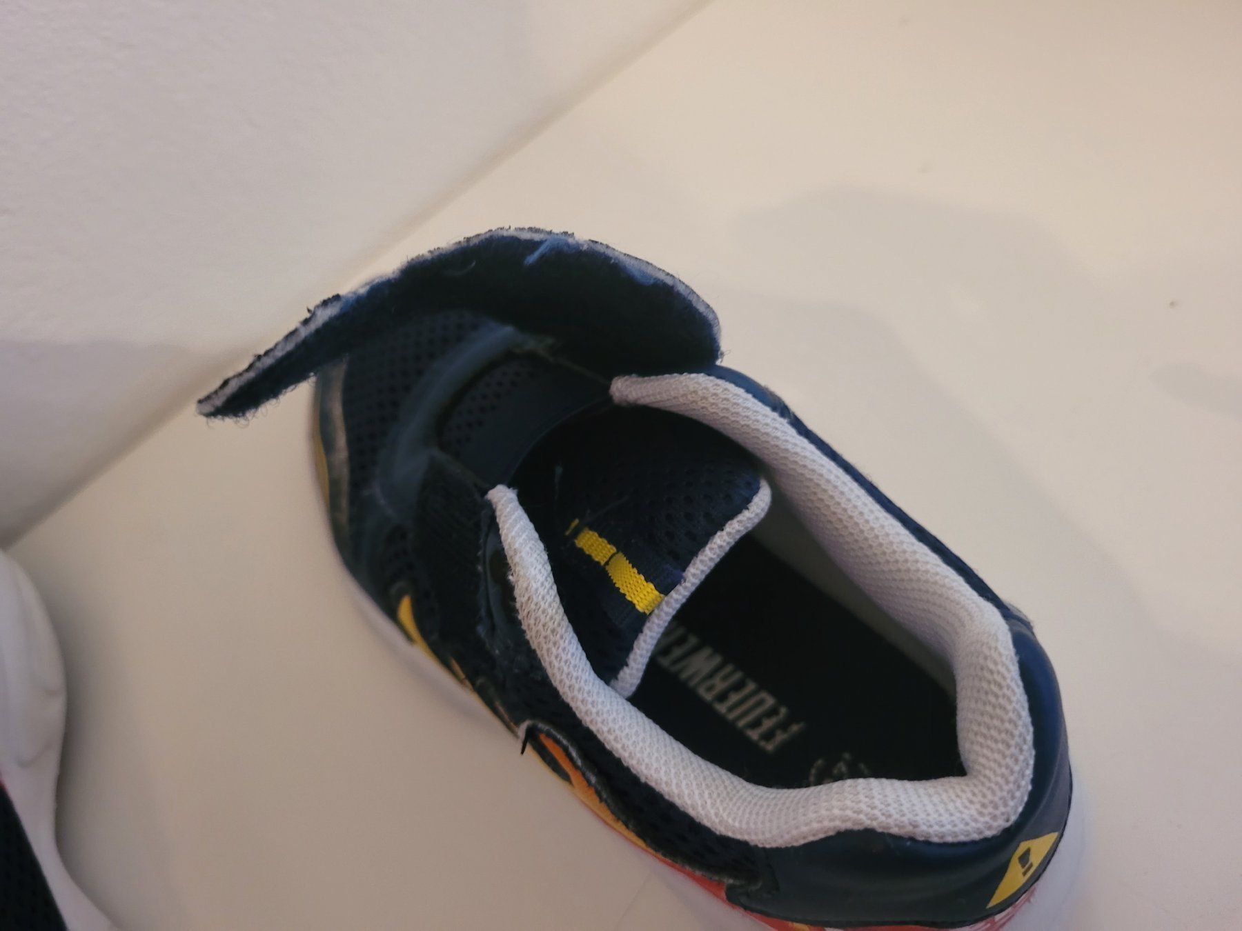 Scarpe da uomo: S 2: Schuhe Feuerwehrmann Sam, Grösse 25 – Usato da Bremgarten b. Bern venduto da Marge7979 6