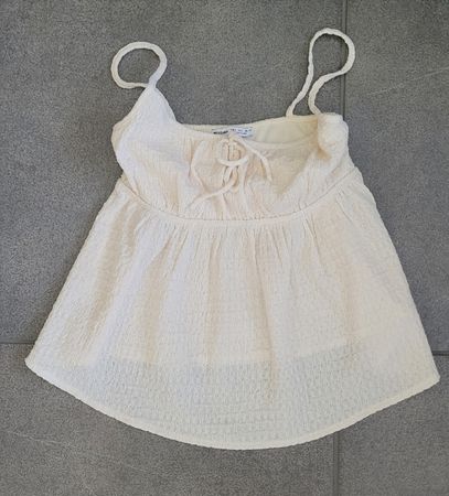 Bershka Top weiss Grösse S mit Glitzereffekt, wenig getragen