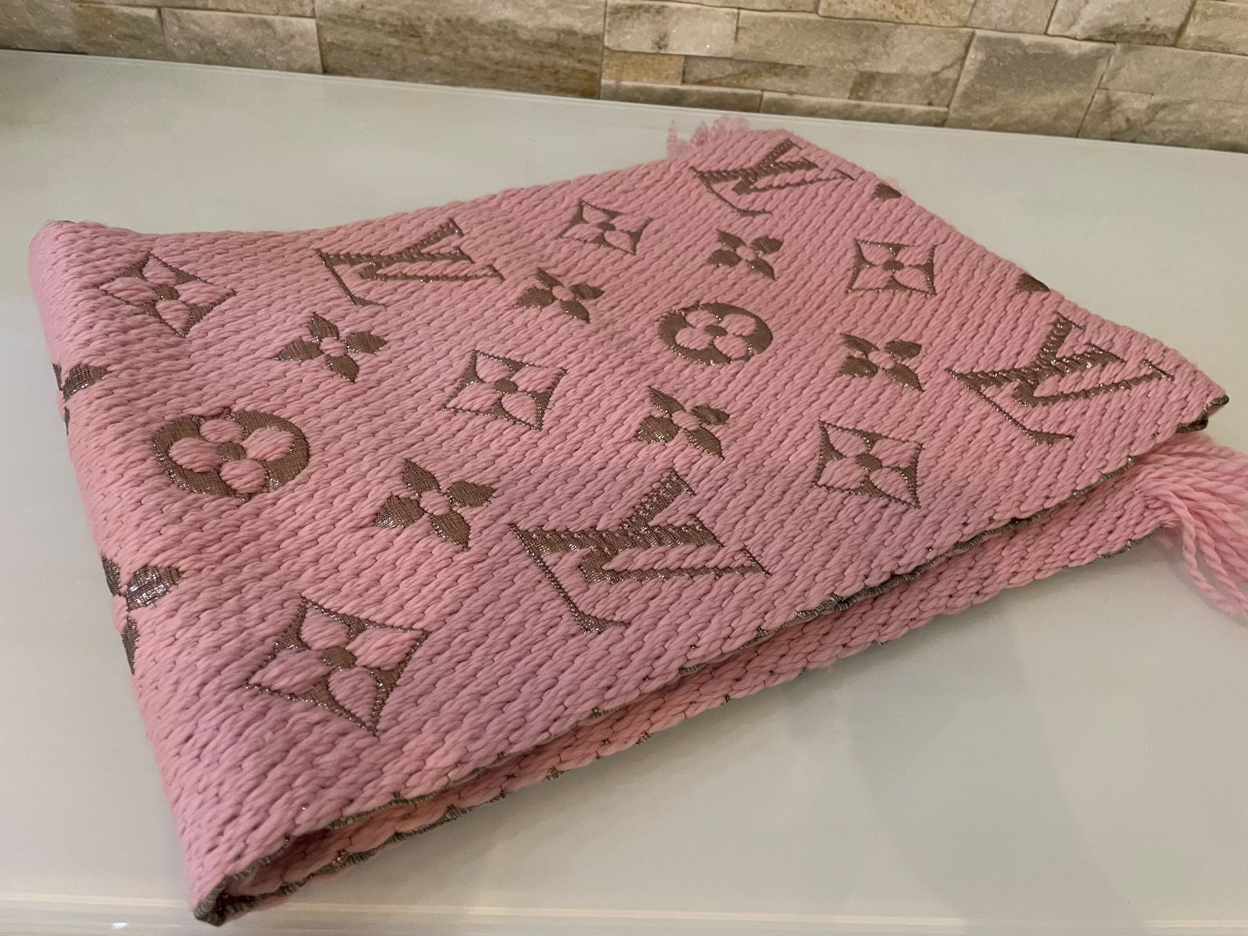 Louis Vuitton Foulard & Sciarpe: Louis Vuitton Schal Logomania - Nr. 303 – Nuovo (secondo la descrizione) da Hittnau venduto da LuxAndMore 3