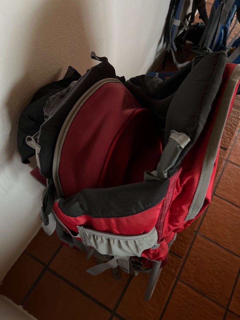 Marsupi Marsupi portabebè: Tragerucksack rot Marsupio – Usato da Fräschels venduto da Cesca 1