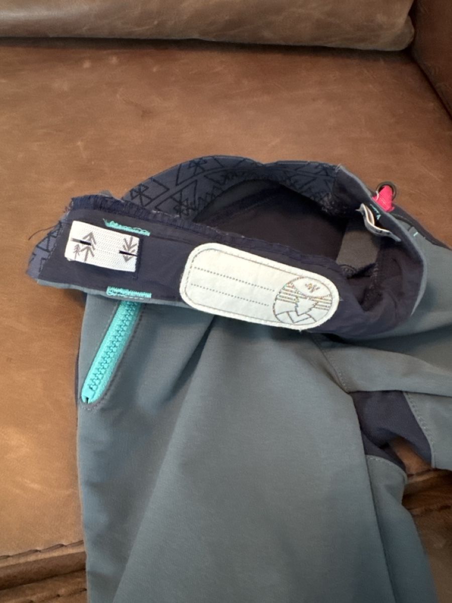 Pantaloni: Kinder Wanderhose Gr. 98/104 – Usato da Zürich venduto da Petrui 3