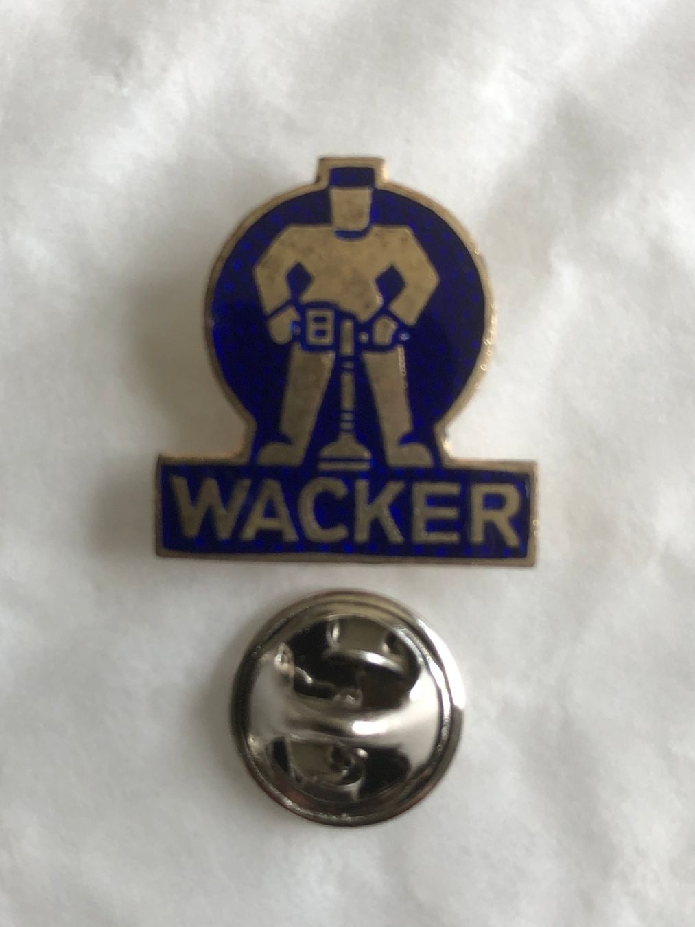 Plaquettes & Badges: Wacker Pin – D'occasion à Zell ZH par humarosch