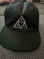 HUF Cap Schwarz mit Logo Stickerei guter Zustand