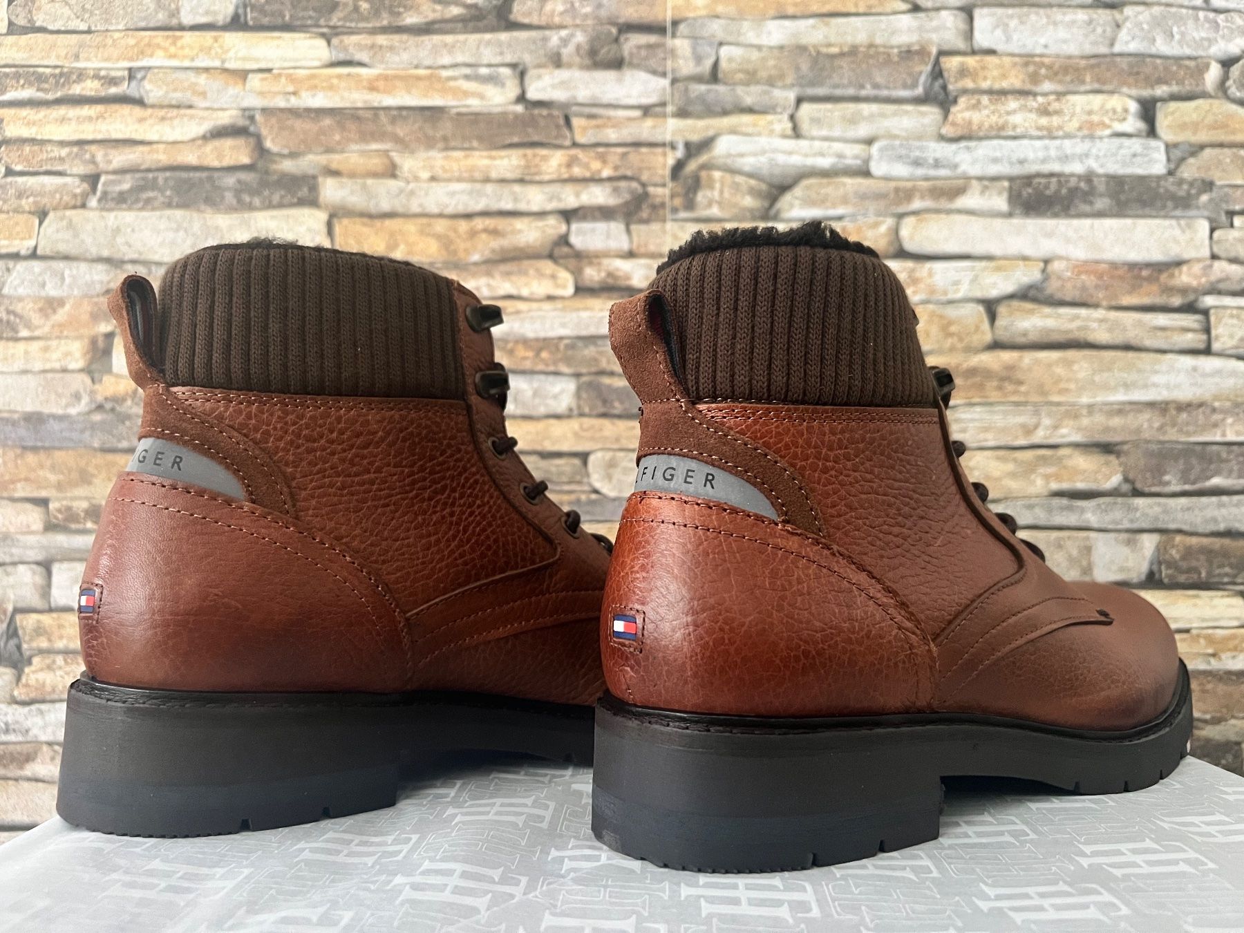 Tommy Hilfiger Scarpe da uomo: Tommy Hilfiger Warm Corporate Gr. 41 – Nuovo e nell'imballaggio originale da Bern venduto da No1e 7