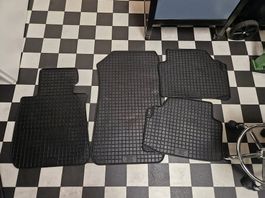 Gummifussmatten für BMW E90 / E91 / E92