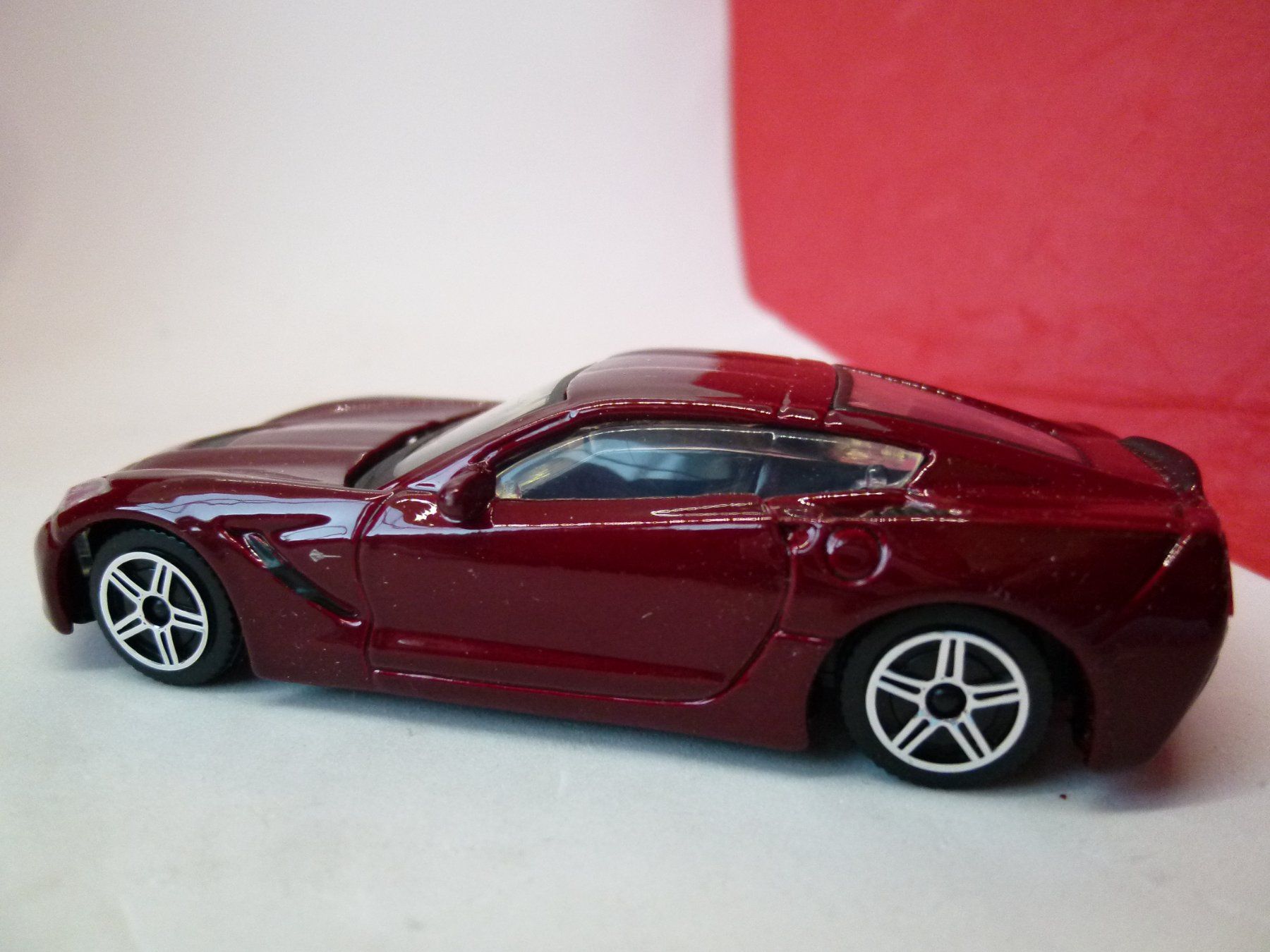 Chevrolet Modellini d'auto: ab  4.-- Corvette Stingray 2014 - dgrau - Bburago – Usato da Reiden venduto da alpina2