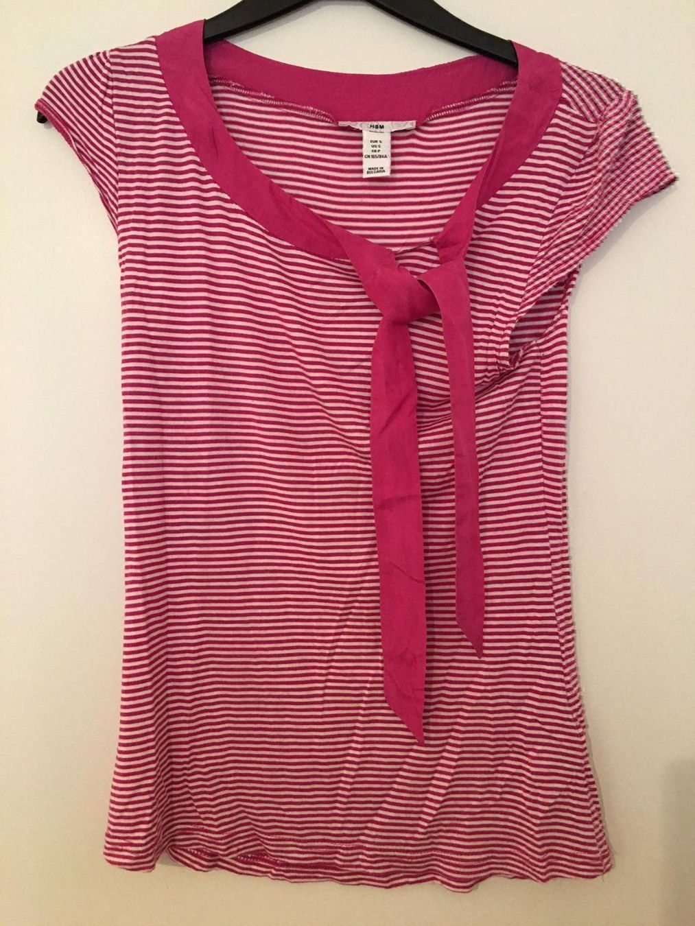 H&M T-Shirts: T-Shirt H&M Gr. S – Gebraucht aus thalwil von Raishin720