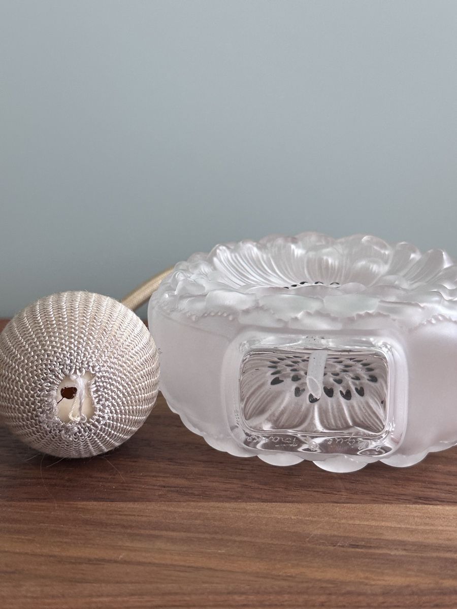 Lalique Flaconi: Lalique Perfume Bottle – Difettoso da Zürich venduto da Ddechkovd 3