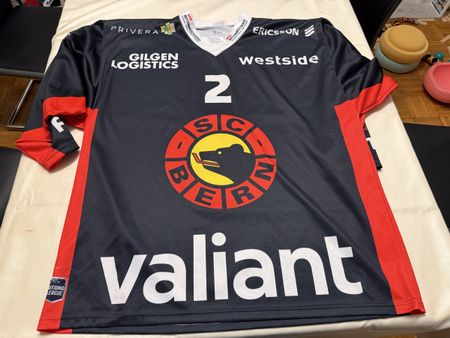 SC Bern Gameworntrikot Junioren Nummer 2 Grösse XL