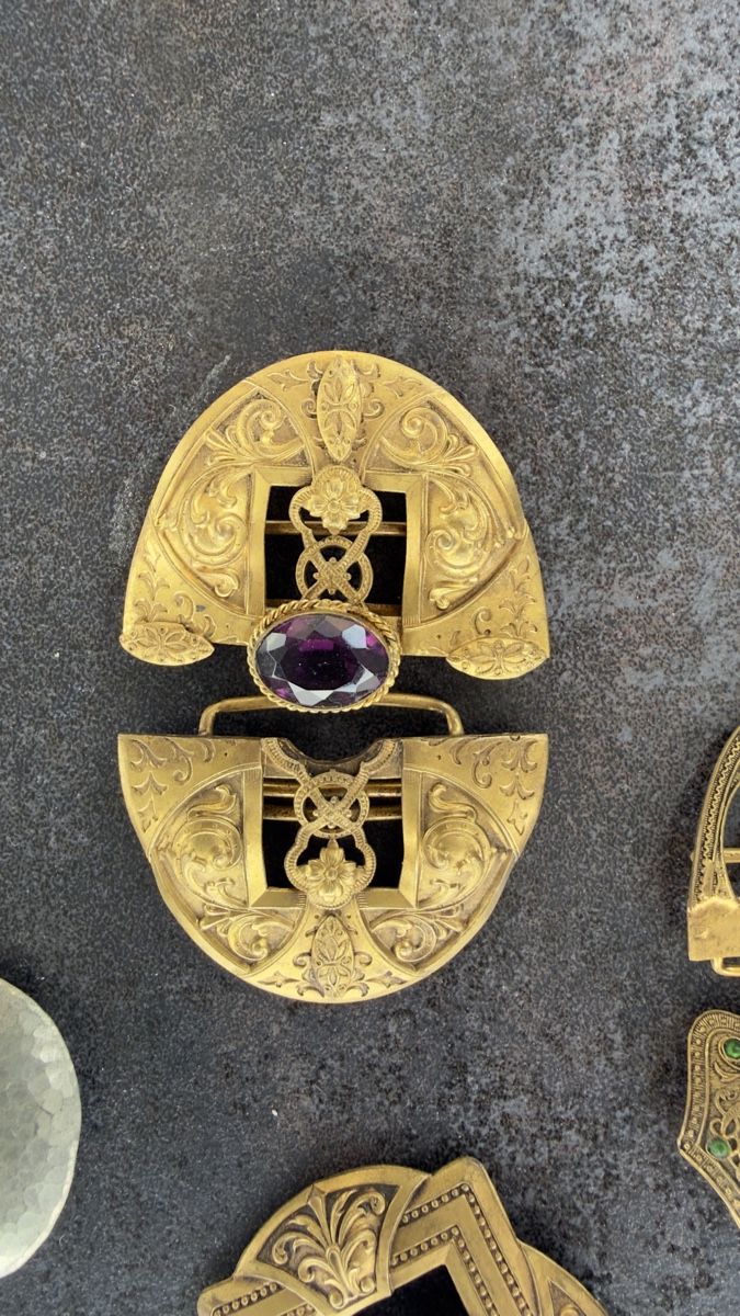 Boucles de ceinture: 3 Gürtelschnallen goldfarbig – Neuf (Voir description) à Erlinsbach par pulverschneegut 3