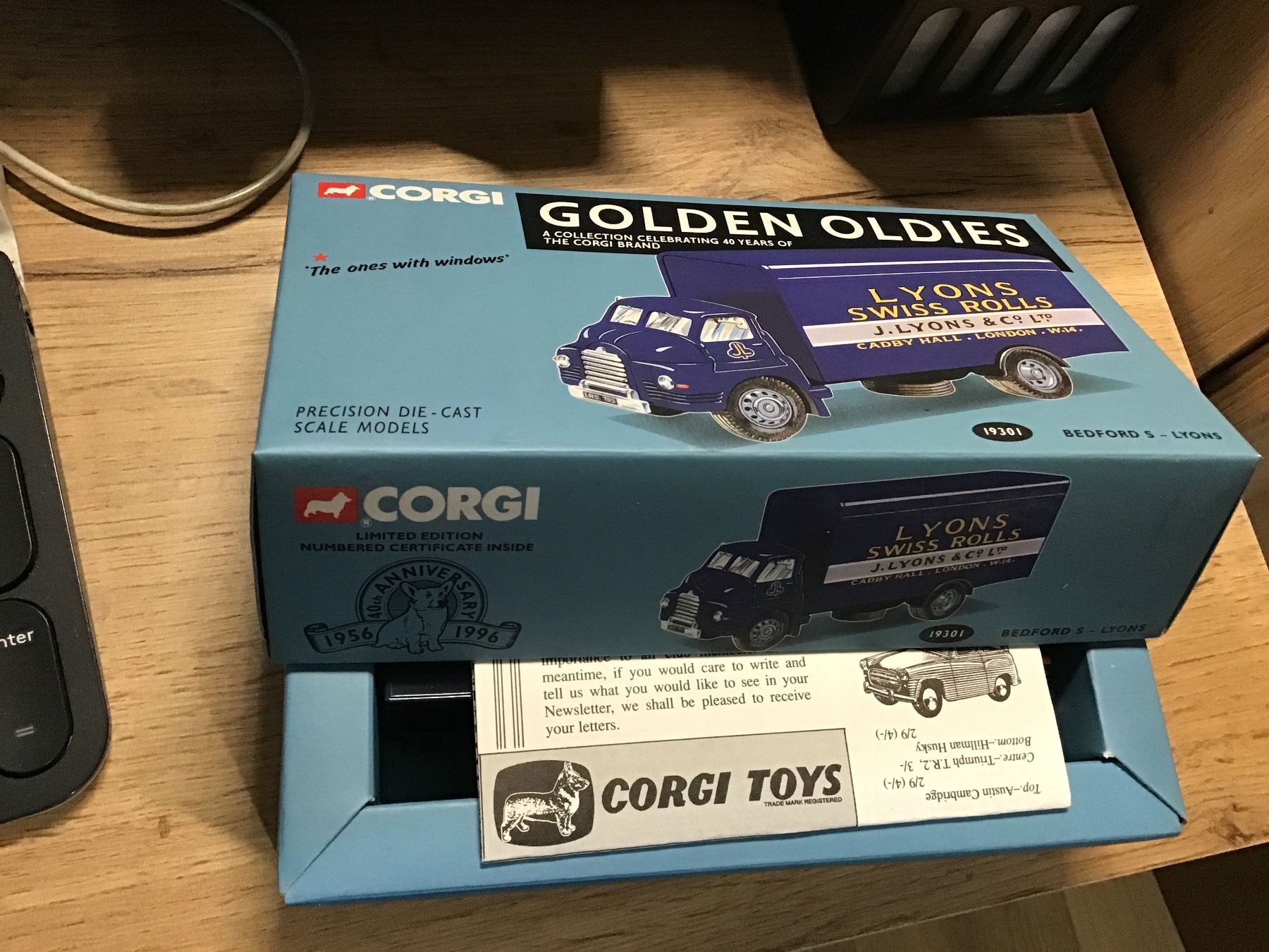 Corgi Toys Modellautos: BEDFORFS LYONS CORGI 19301 1_43 – Neu und originalverpackt aus Männedorf von Spezial-Modelle 3