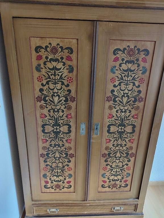 Armadi: Bemalter Schrank, 2türig – Usato da Zollikofen venduto da Droogstoppel