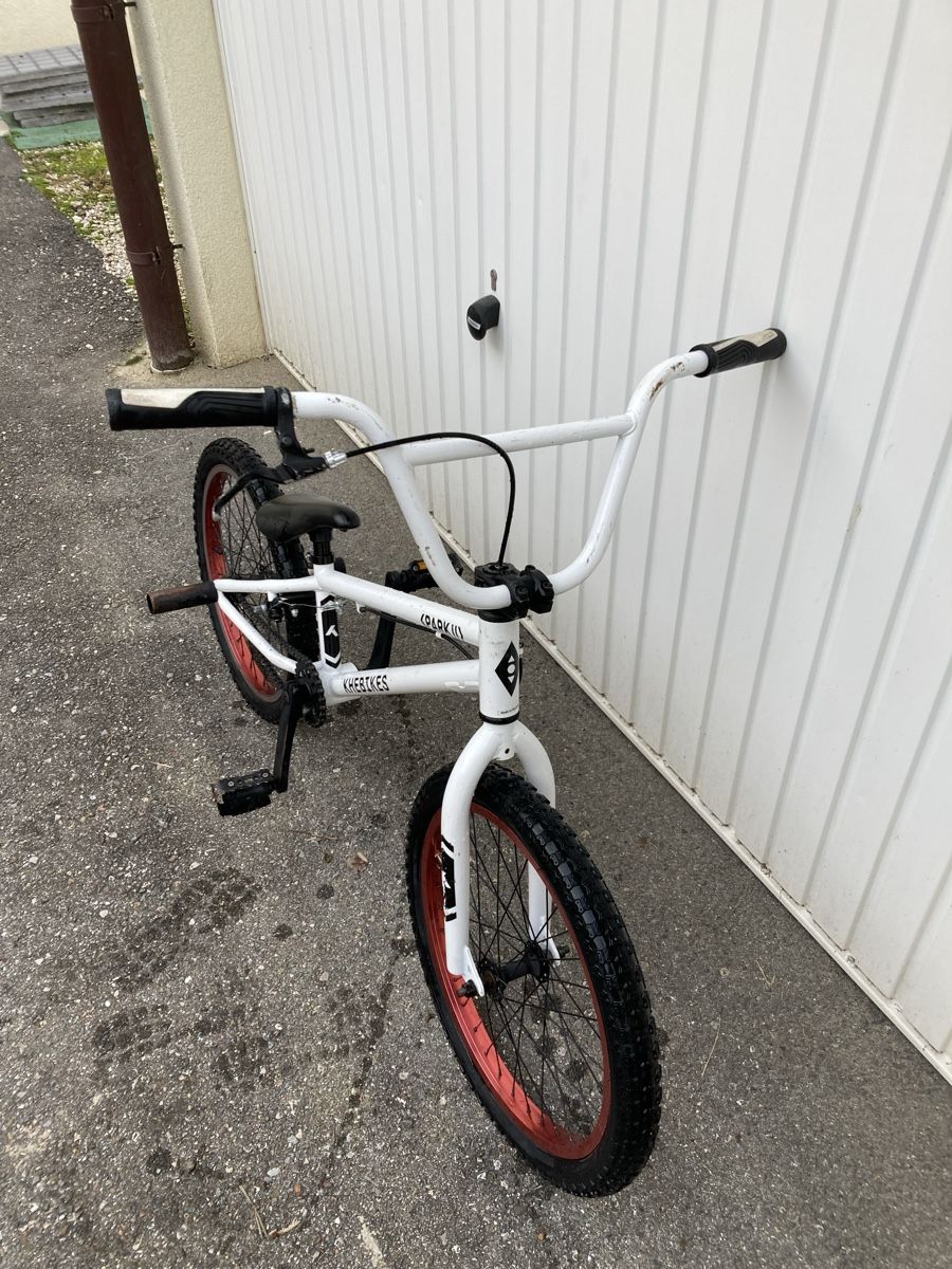 Vélos: BMX – D'occasion à Froideville par Magicmystic09 1
