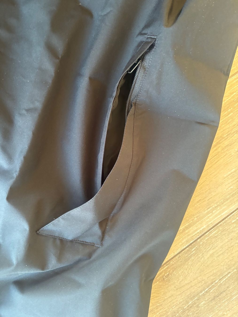 Adidas Giacche: 2XL_adidas raincoat NEW_LP 160 CHF – Nuovo e nell'imballaggio originale da Versegeres venduto da kista 5