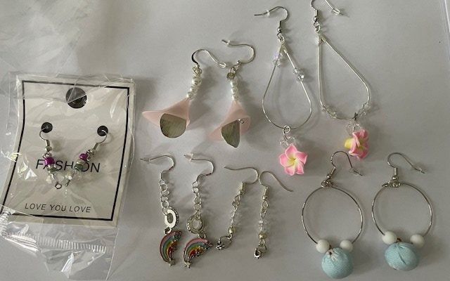 Ciondoli: Schmuck S et neu 6Stück Ohrringe – Nuovo (secondo la descrizione) da Au ZH venduto da Jaggy4 1