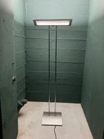 Moderne Stehlampe für gemütliches Licht, top Zustand