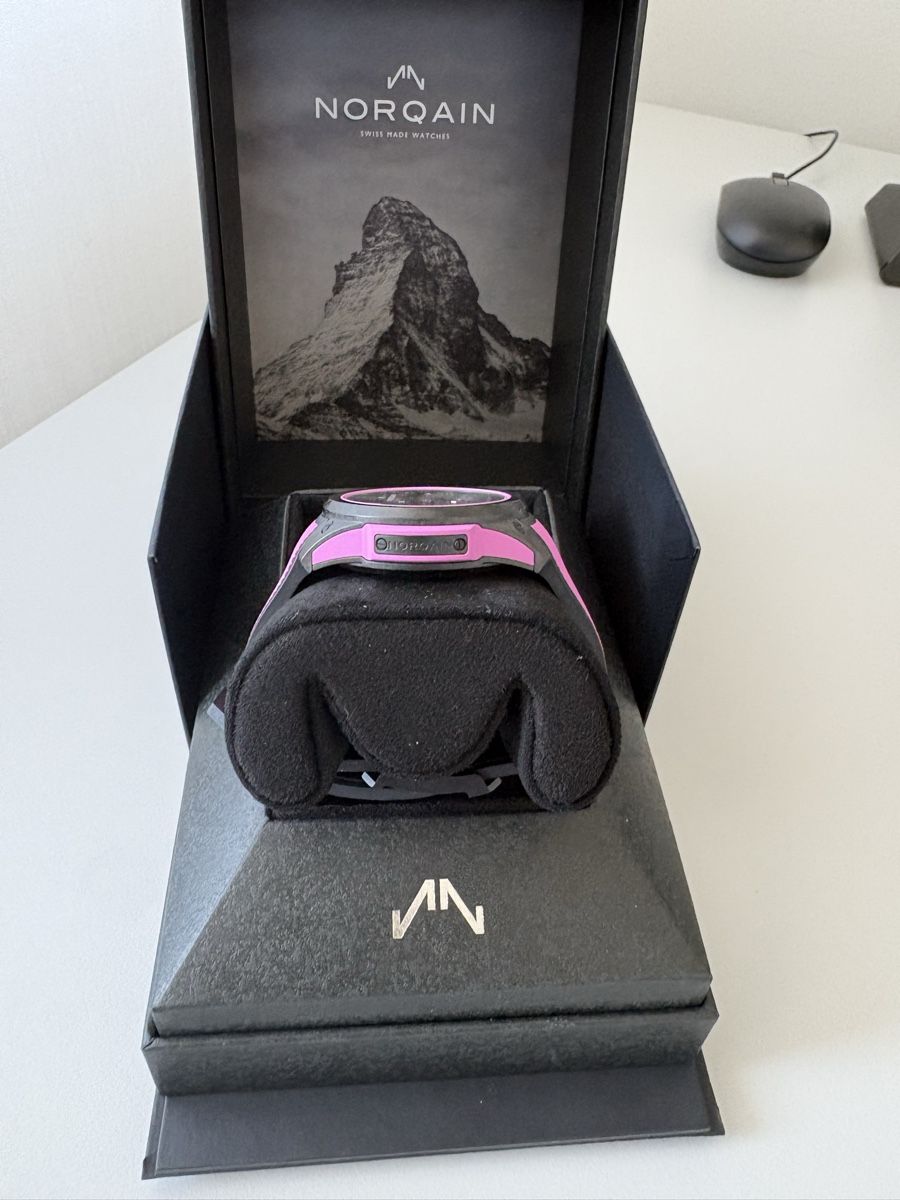 Orologi: WILD ONE SKELETON HYPER PINK – Nuovo (secondo la descrizione) da Zollikofen venduto da Steve-7 3