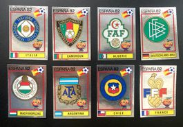 Original Panini Fussball WM ESPANA 82, 8 Stk. Verbandswappen