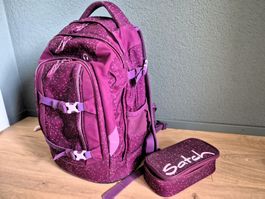 Satch Schulrucksack lila mit Etui