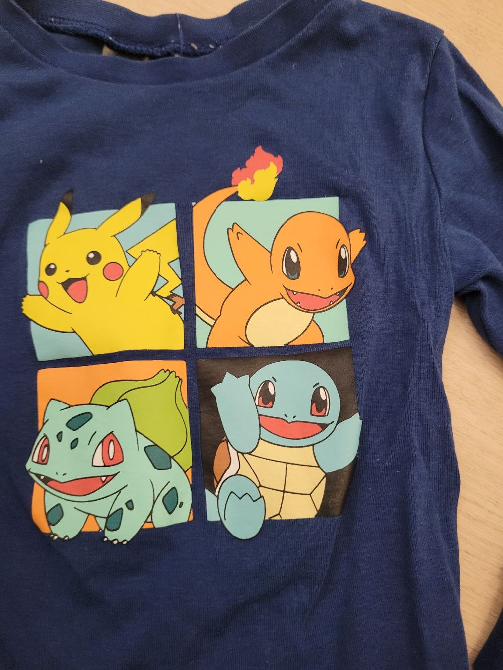 Maglioni & Felpe: Pullover Gr. 98/104 pokemon – Usato da Lupsingen venduto da sta_wgg5 1