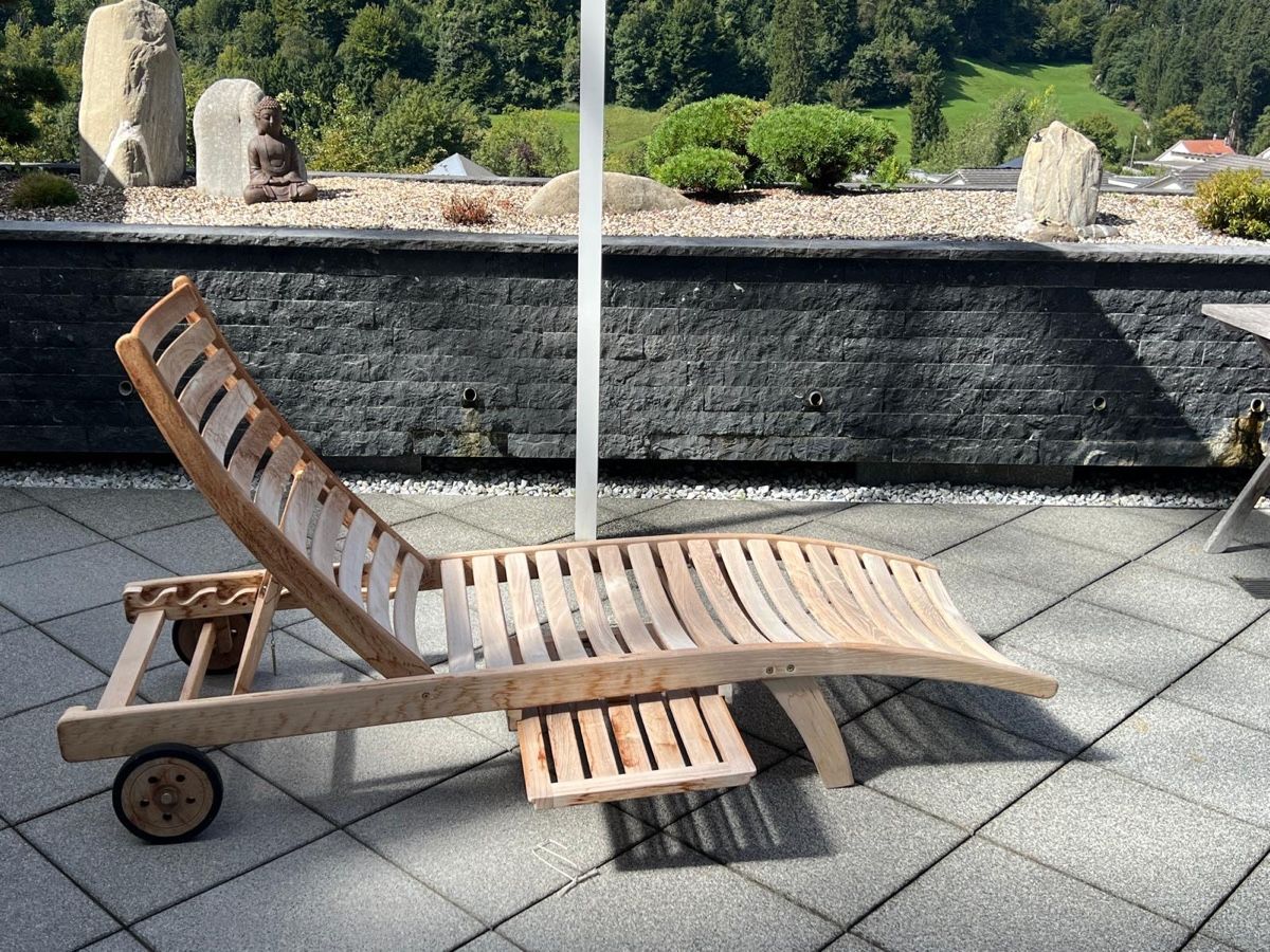 Liegen & Liegestühle: Liegestühle aus Teakholz  – Gebraucht aus Kilchberg ZH von Gina761