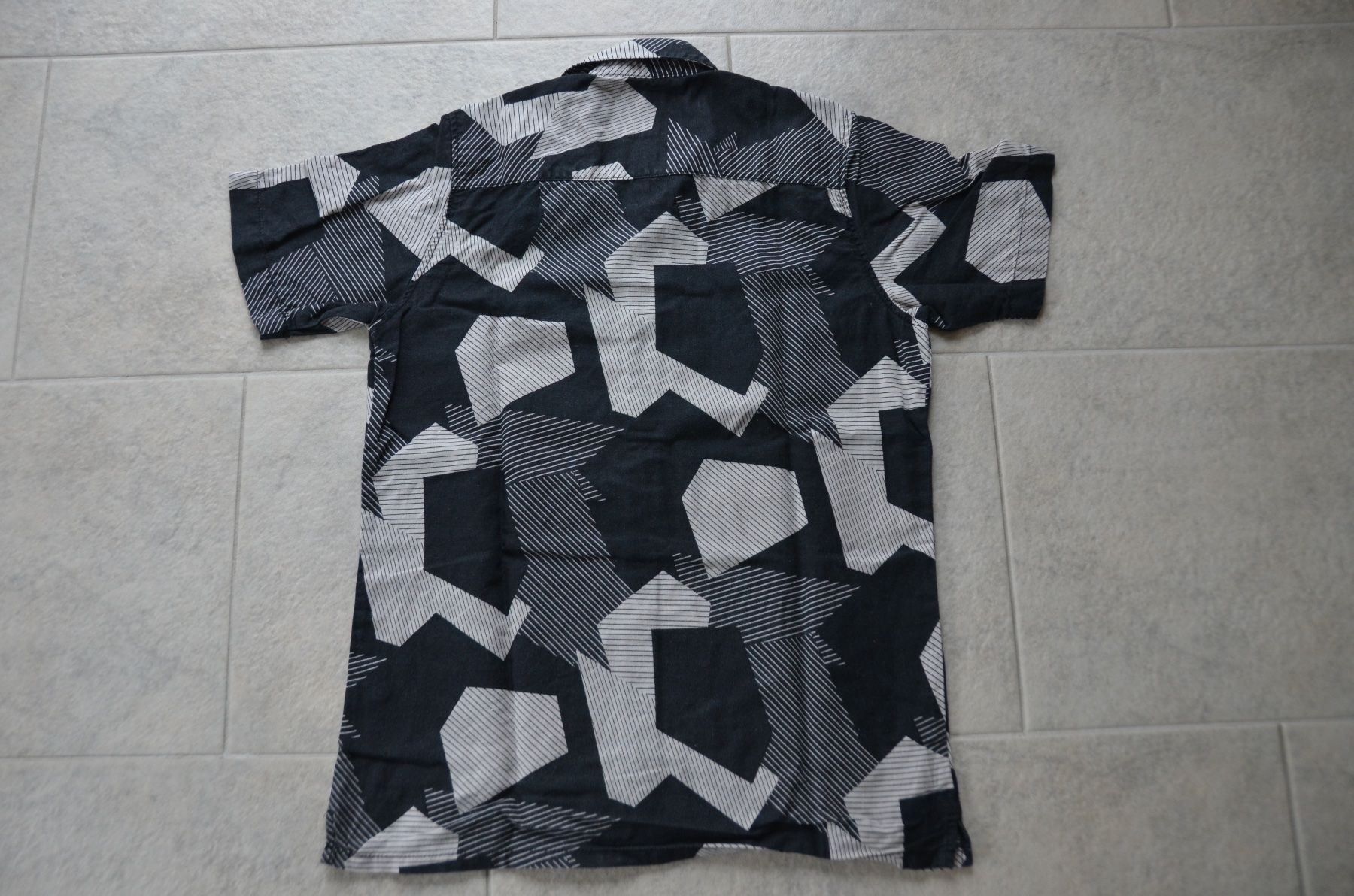 Hemden, T-Shirts & Polos: Hemd kurzarm Grösse 158 MONO Dänemark – Gebraucht aus Schleinikon von kissa07 1