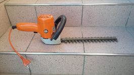 Heckenschere Black & Decker Black+Decker D450H6  220V Leicht