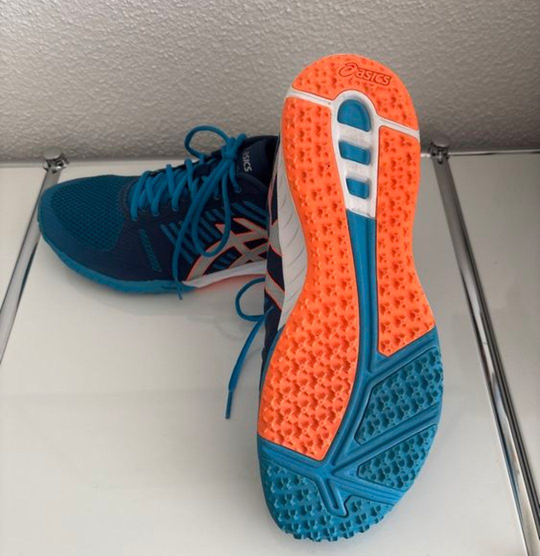 Asics Scarpe da uomo: Asics Training Schuhe (S613N) Gr. 43.5 – Usato da Zürich venduto da Yamiyam8 1