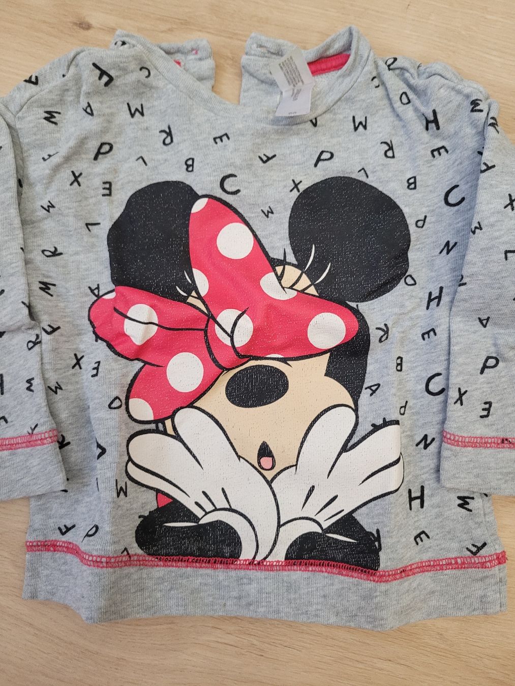 Pulls et sweat-shirts: Pulli Mini Mouse Gr. 86 – D'occasion à Lupsingen par sta_wgg5 2
