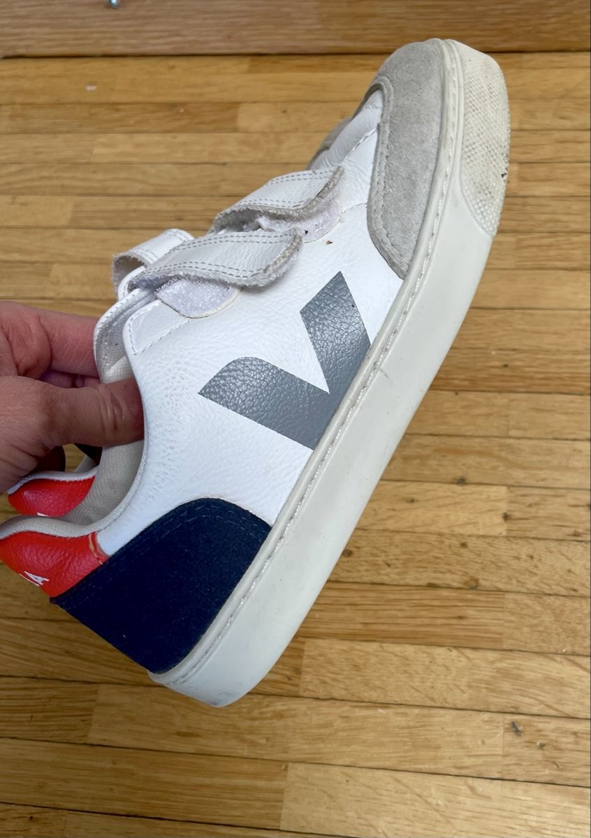 Veja Scarpe per ragazzi: Veja Schuhe Gr. 34 - beige/weiss – Usato da Männedorf venduto da ninaswiss 2