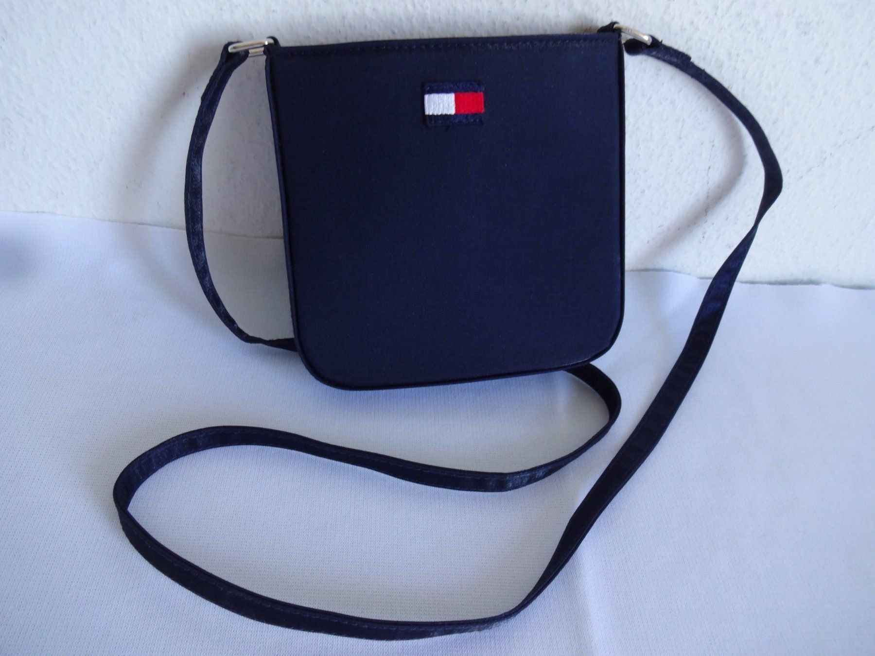 Tommy Hilfiger Borse: TOMMY HILFIGER  Tasche – Nuovo (secondo la descrizione) da Frauenfeld venduto da rey06