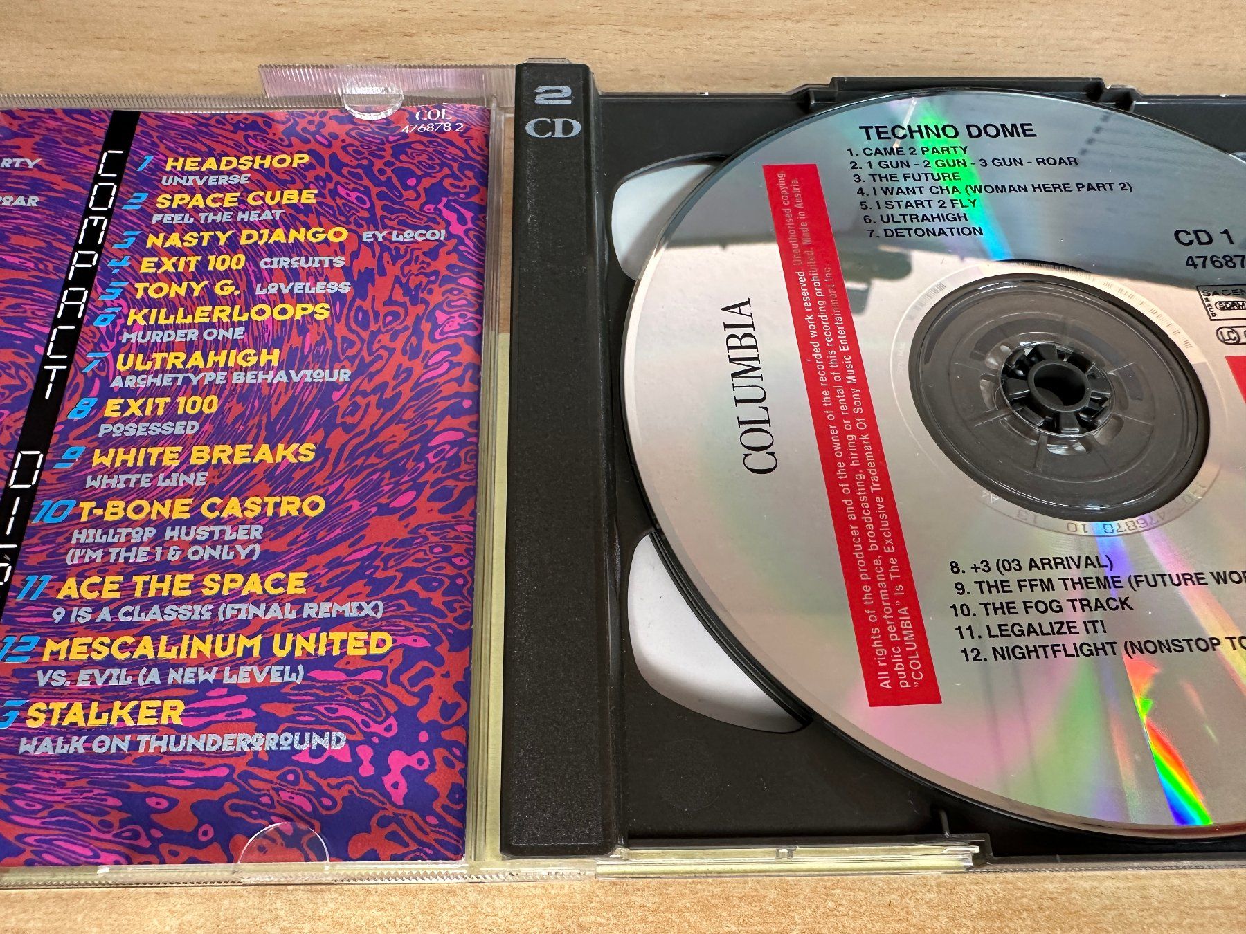 CD: W1 Various – Techno Dome - The Ultimate Experience - 2 CD – Usato da Rikon im Tösstal venduto da Alpenmutz 2