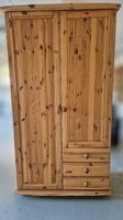 Kleiderschrank in gutem Zustand // Armoire dans bon état